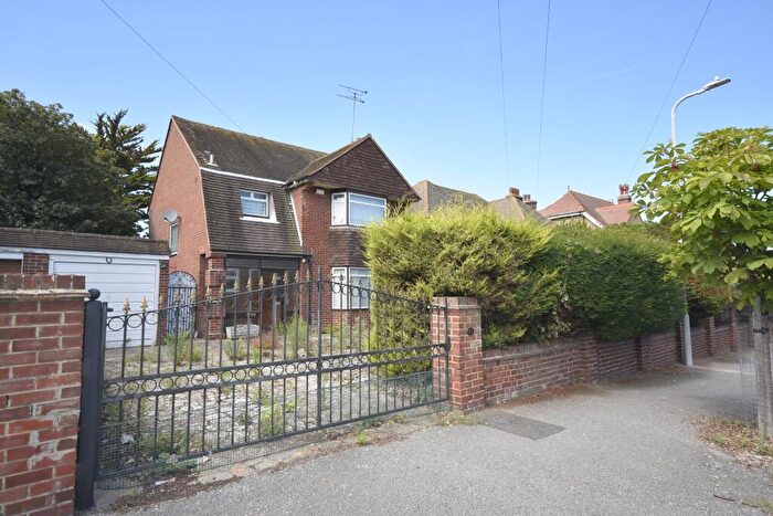 3 Bedroom Detached House For Sale In Devonshire Gardens, Margate, CT9