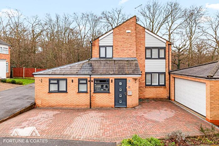 5 Bedroom Detached House For Sale In Paddock Mead, Harlow, CM18