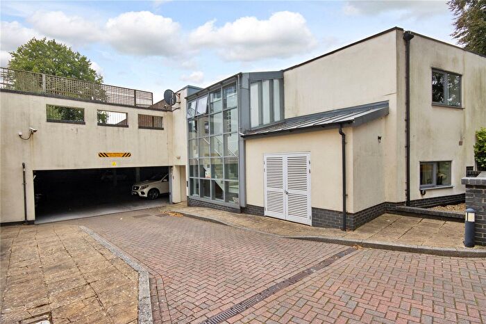 1 Bedroom Flat For Sale In Clarendon Road, Sevenoaks, Kent, TN13
