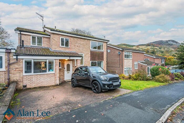 5 Bedroom Link Detached House For Sale In Forest Drive, Langley, SK11