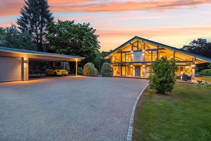 5 Bedroom Detached House For Sale In Frithsden Copse, Potten End, Berkhamsted, HP4