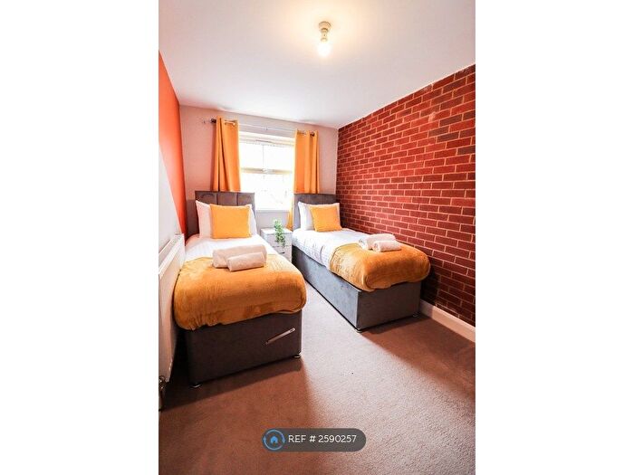 4 Bedroom Detached House To Rent In Arklay Close, Uxbridge, UB8