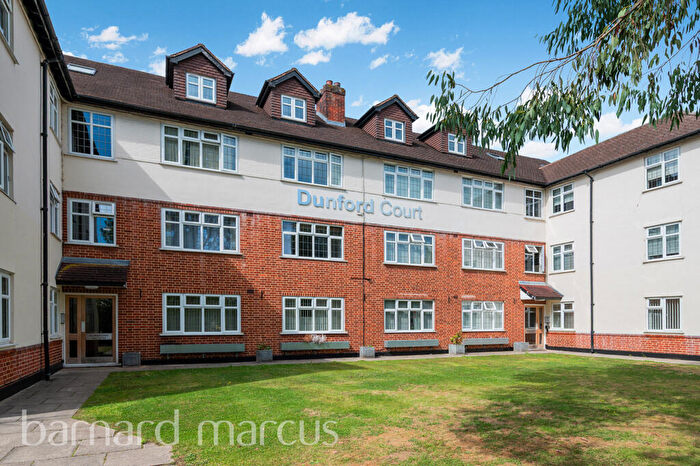 2 Bedroom Apartment To Rent In Cornwall Road, Pinner, HA5
