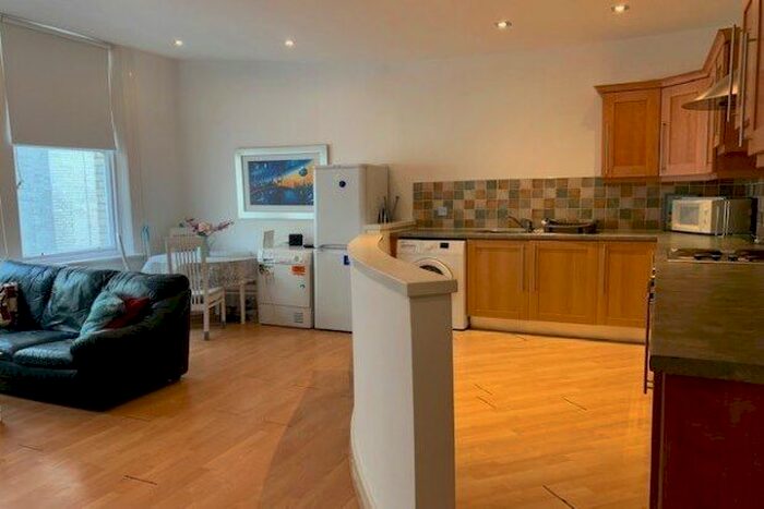 2 Bedroom Flat To Rent In Fowlers Building, Liverpool, L2