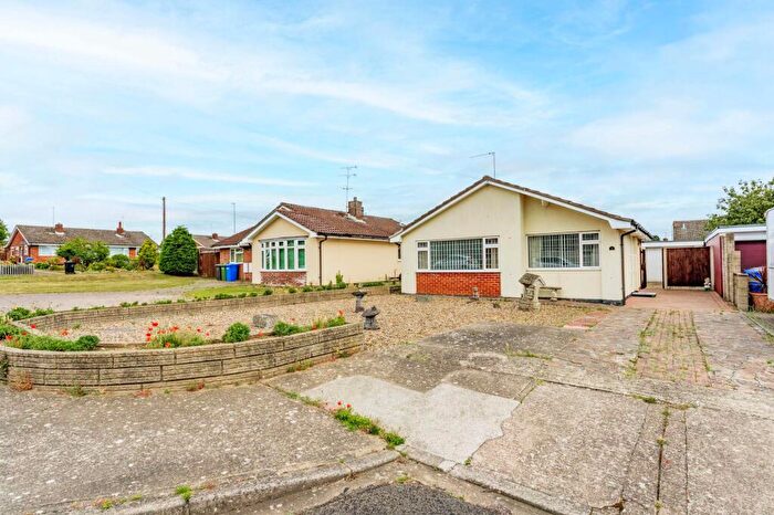 3 Bedroom Detached Bungalow For Sale In Mautby Way, Lowestoft, NR33