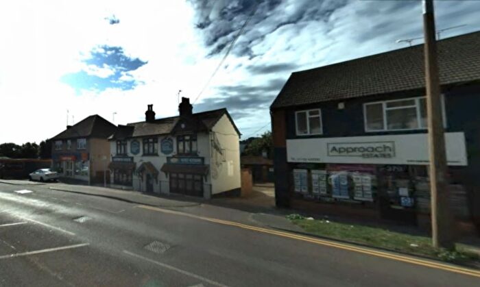 2 Bedroom Flat To Rent In Rayleigh Road, Leigh-On-Sea, SS9