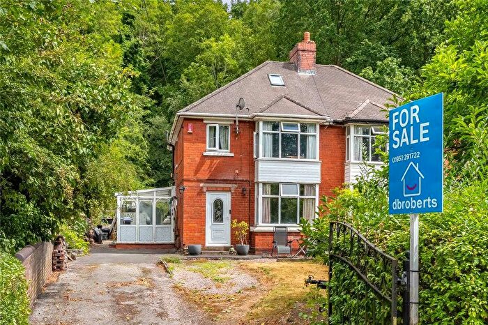 3 Bedroom Semi Detached House For Sale In Bridgnorth Road, Madeley, Telford, Shropshire, TF7