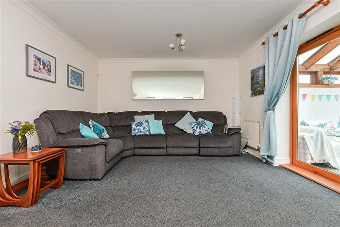 3 Bedroom Link Detached House For Sale In Puffin Road, Herne Bay, Kent, CT6