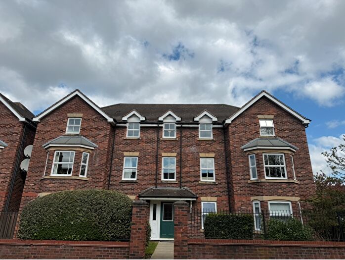 2 Bedroom Flat To Rent In Whitewell Close, Nantwich, CW5