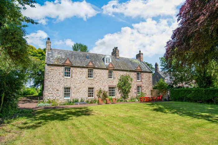 6 Bedroom Detached House For Sale In United Arab Emirates, TD15