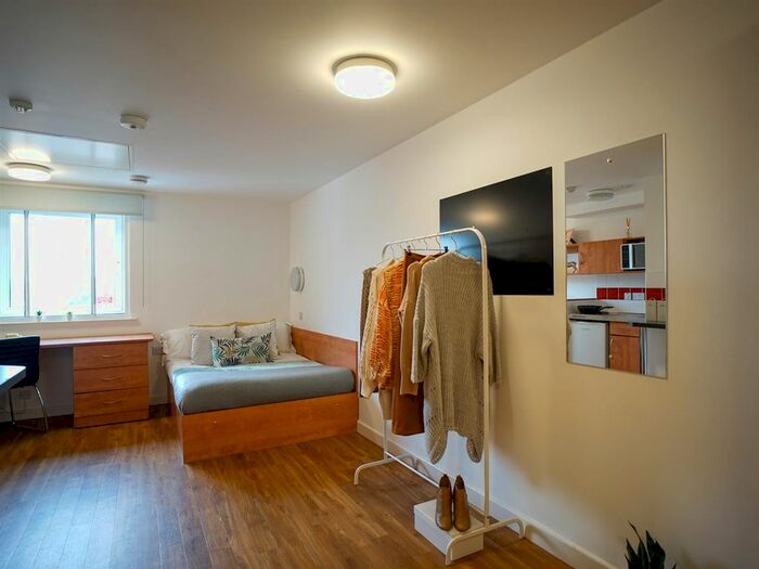 Studio To Rent In Cowley Bridge Road, Exeter, EX4