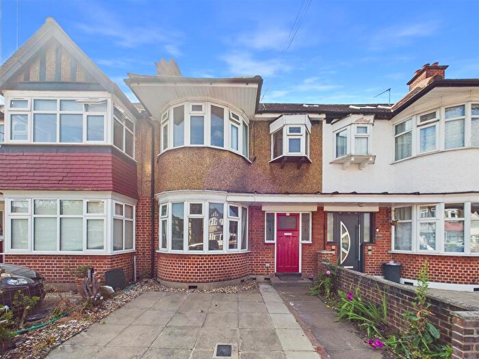 3 Bedroom Terraced House For Sale In Cornwall Road, Ruislip, HA4