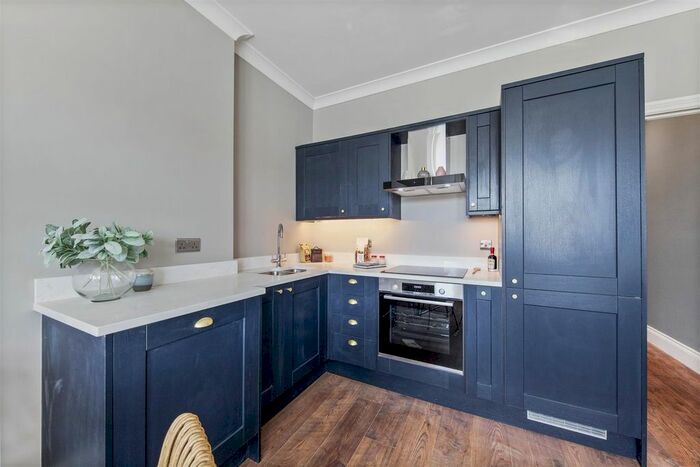 2 Bedroom Flat To Rent In Church Road, London, W7