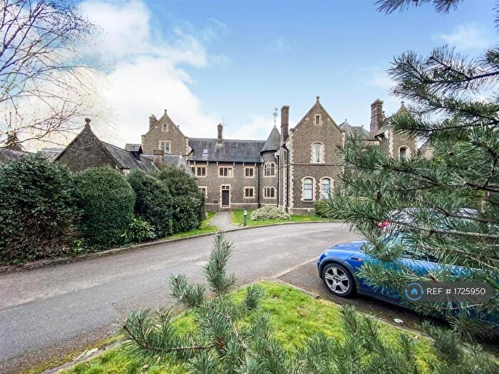 1 Bedroom Flat To Rent In Stoneleigh Manor, Stoneygate Leicester, LE2