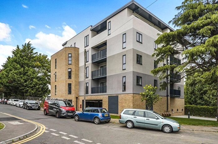 1 Bedroom Flat To Rent In Church Street, Milton Regis, Sittingbourne, Kent, ME10