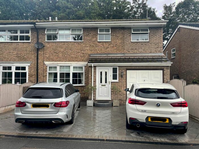 4 Bedroom Property To Rent In Holly Bank, Ackworth, Pontefract, WF7