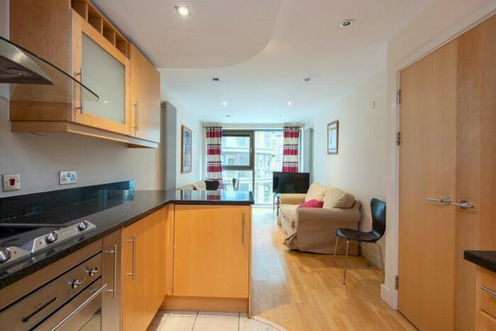 1 Bedroom Flat To Rent In Millharbour, Millwall, E14