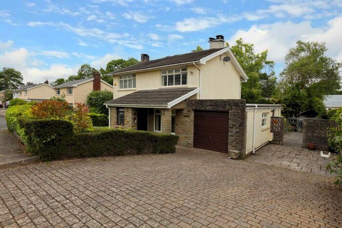 4 Bedroom Detached House For Sale In Parklands, Corntown, Vale Of Glamorgan, CF35