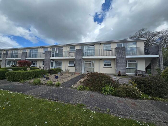 2 Bedroom Flat For Sale In Carnegie North, Northam, EX39