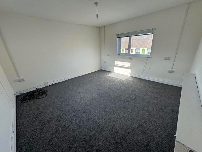 2 Bedroom End Of Terrace House To Rent In Heath End Road, Nuneaton, CV10