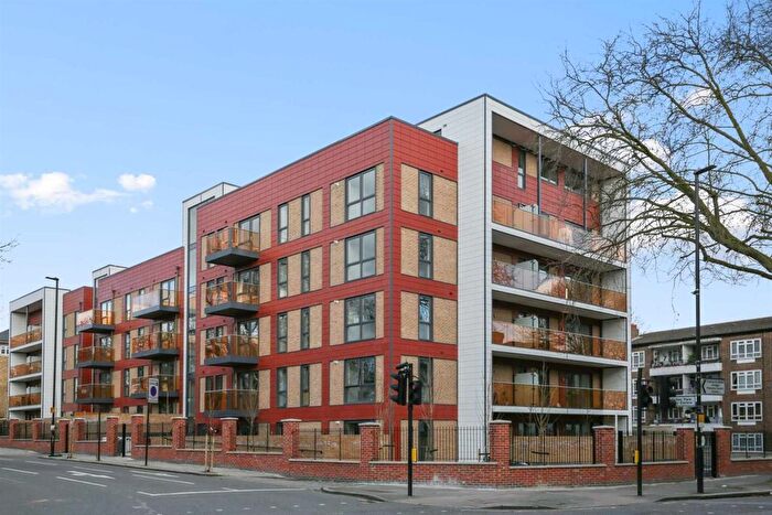 1 Bedroom Flat For Sale In Kings Arms Court, East Acton Lane, W3