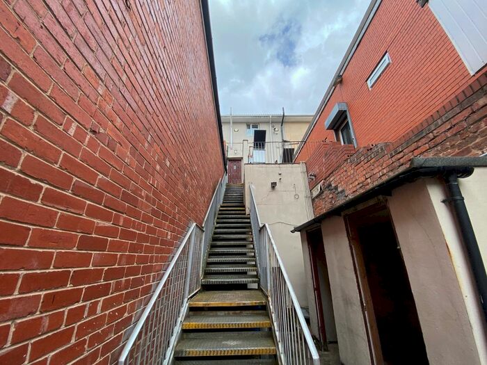 1 Bedroom Flat To Rent In Oxton Road, Birkenhead, CH41