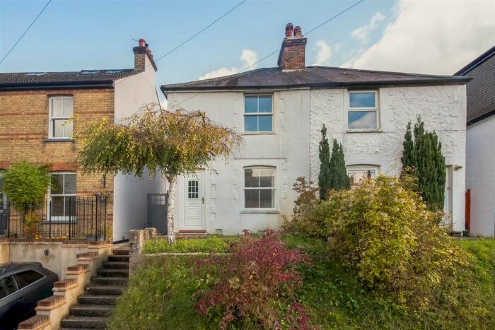 2 Bedroom Semi-Detached House To Rent In Beechwood Road, Caterham, CR3