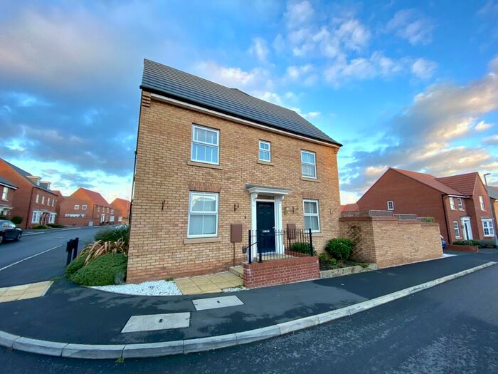 3 Bedroom House To Rent In Cabourn Drive, Bingham, NG13