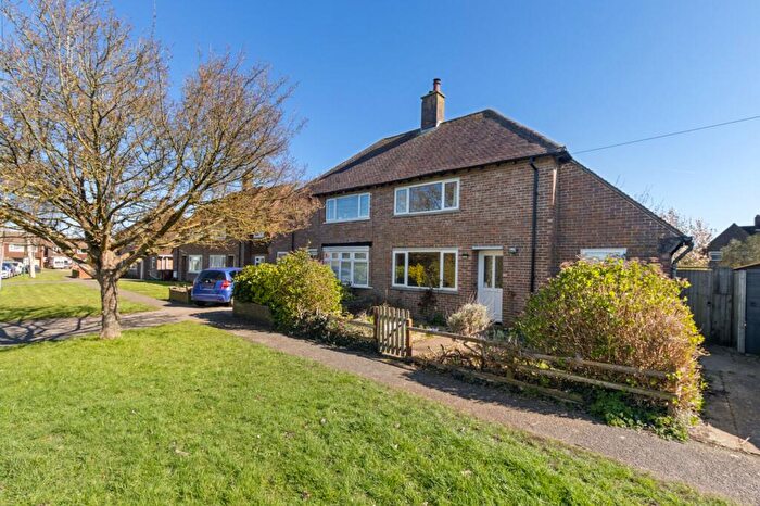 2 Bedroom Semi Detached House For Sale In Orchard Side, Hunston, PO20