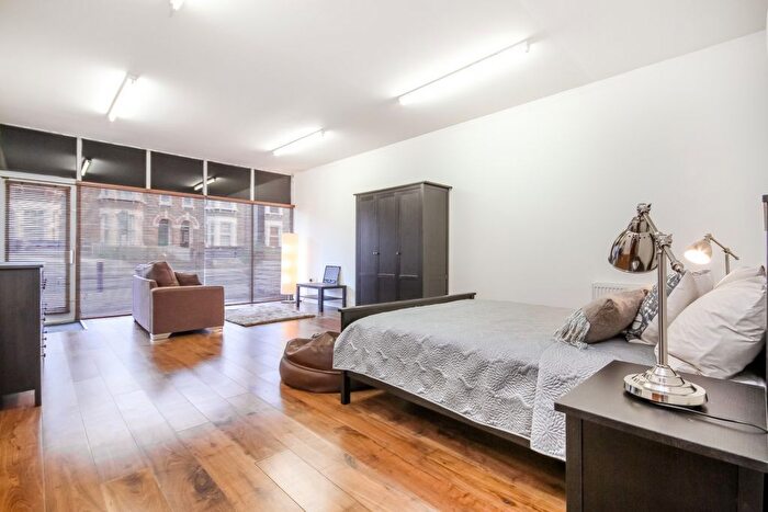 4 Bedroom Flat To Rent In Blenheim Court, Denham Street, Greenwich, SE10