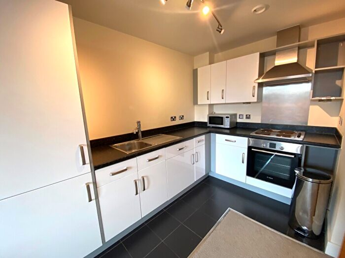 1 Bedroom Flat To Rent In Langley Walk, Birmingham, B15