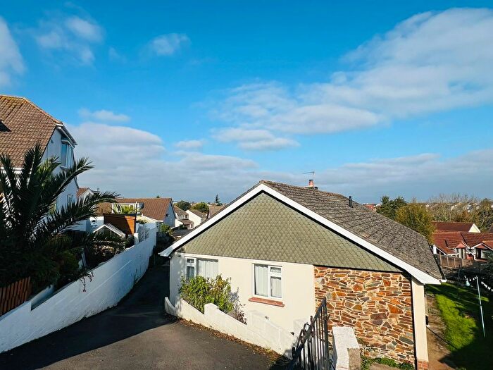 4 Bedroom Bungalow To Rent In Grange Avenue, Paignton, TQ4