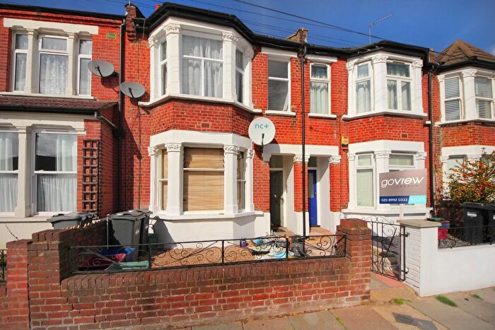 1 Bedroom Flat To Rent In Whitestile Road, TW8