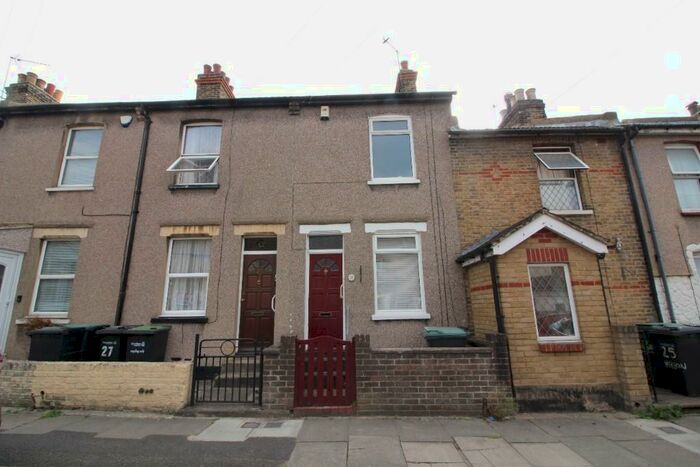 2 Bedroom Terraced House To Rent In Nelson Road, Gravesend, Kent, DA11
