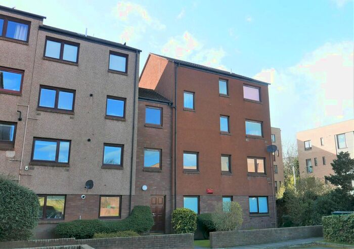 2 Bedroom Flat To Rent In West Winnelstrae, Edinburgh, EH5