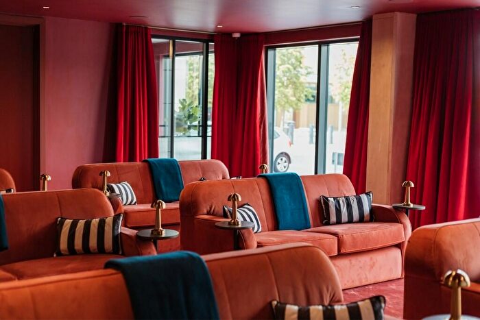 1 Bedroom Flat To Rent In New York Square, Soyo, Quarry Hill, Leeds, West Yorkshire, LS2