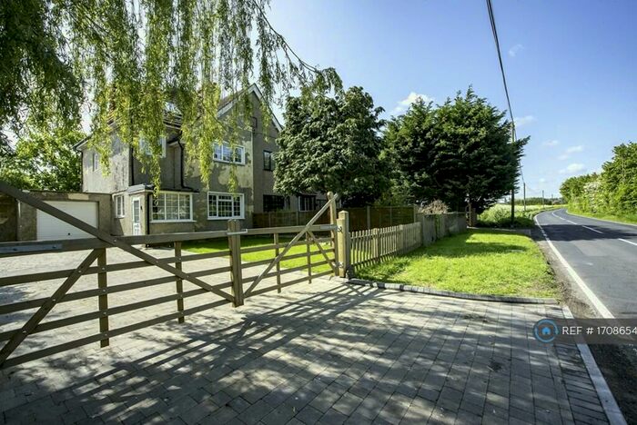 4 Bedroom Semi-Detached House To Rent In Homelea Cottage, St. Mary Hoo, Rochester, ME3