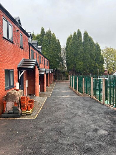 3 Bedroom Terraced House To Rent In Summerbank Road, Stoke-On-Trent, ST6