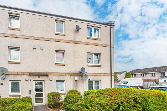 2 Bedroom Flat For Sale In Duddingston Park South, Duddingston, Edinburgh, EH15