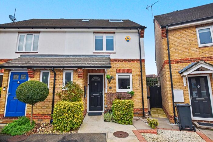 3 Bedroom Semi Detached House For Sale In Victory Road, Wanstead, E11