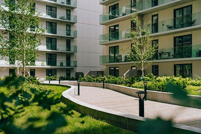 1 Bedroom Apartment To Rent In Chapel Wharf, Manchester, M3