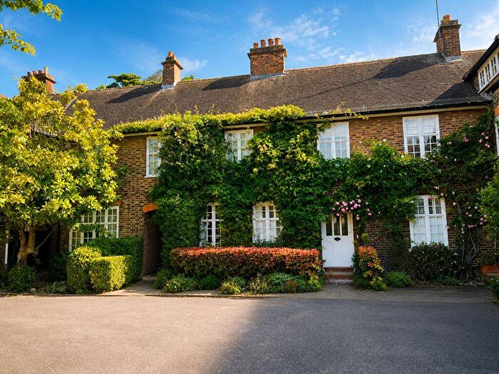 5 Bedroom Terraced House For Sale In Hampstead Way, Hampstead Garden Suburb, NW11