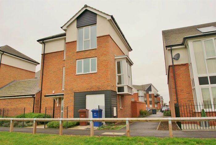 5 Bedroom Property To Rent In Griffiths Road, Purfleet, RM19