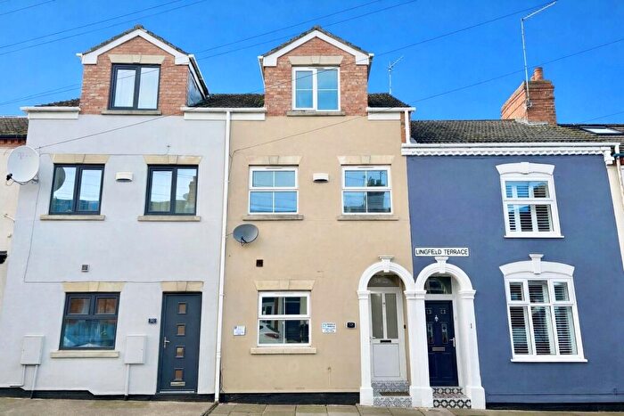 4 Bedroom Terraced House For Sale In Junction Road, Northampton, NN2
