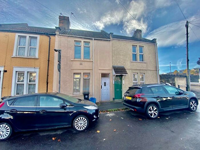 2 Bedroom Terraced House To Rent In Temple Street, Bedminster, Bristol, BS3