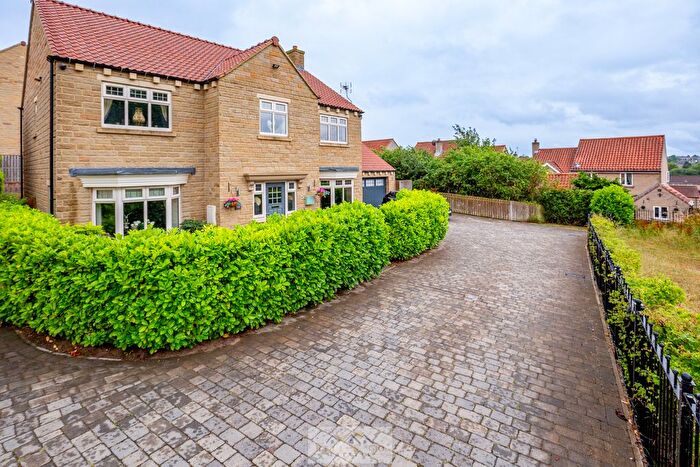 5 Bedroom Detached House For Sale In Greenlands Rise, North Anston, Sheffield, S25