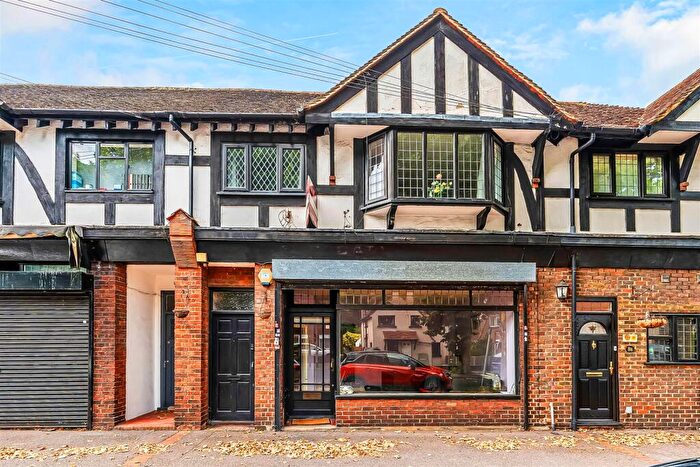 1 Bedroom Terraced House For Sale In Westmead Corner, Carshalton Village, SM5