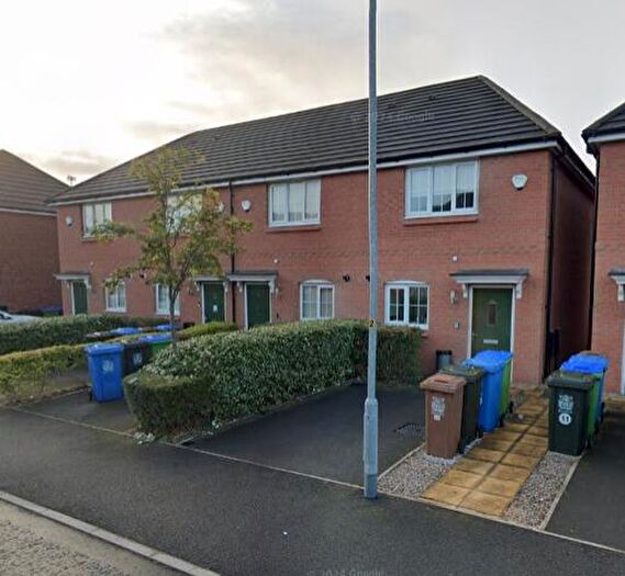 2 Bedroom End Of Terrace House To Rent In Blake Street, Rochdale, Greater Manchester, OL16
