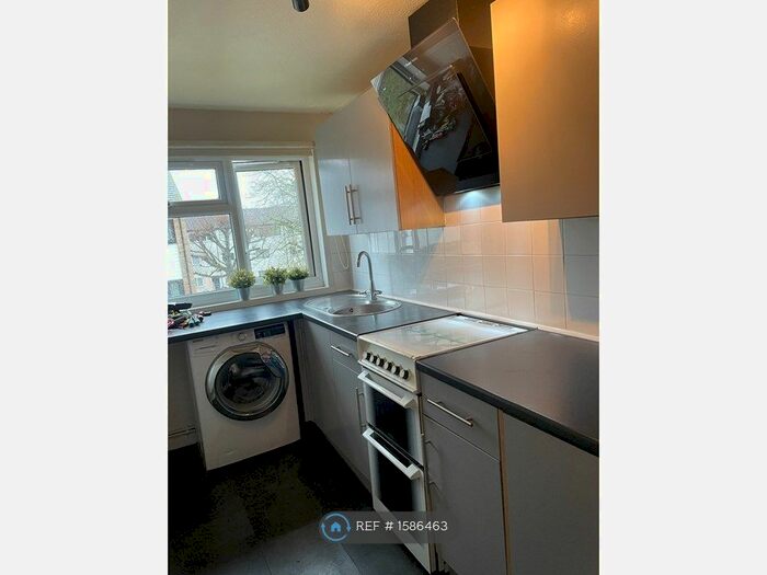 1 Bedroom Flat To Rent In Tottenham Hale, London, N17