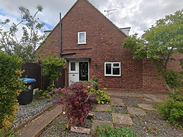 3 Bedroom Terraced House To Rent In Rochford Avenue, Waltham Abbey, Essex, EN9